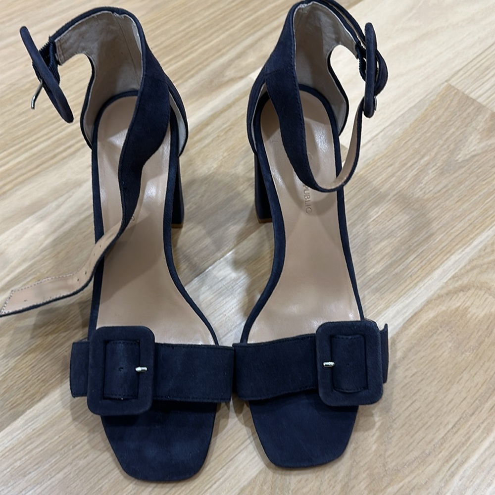 Banana Republic suede buckle block heels! - Picture 5 of 5